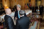 Foreign Ministers John Kerry (US), William Hague (UK) and Andrii Deshchytsia meet in Paris on 5 March (photo: US Government)