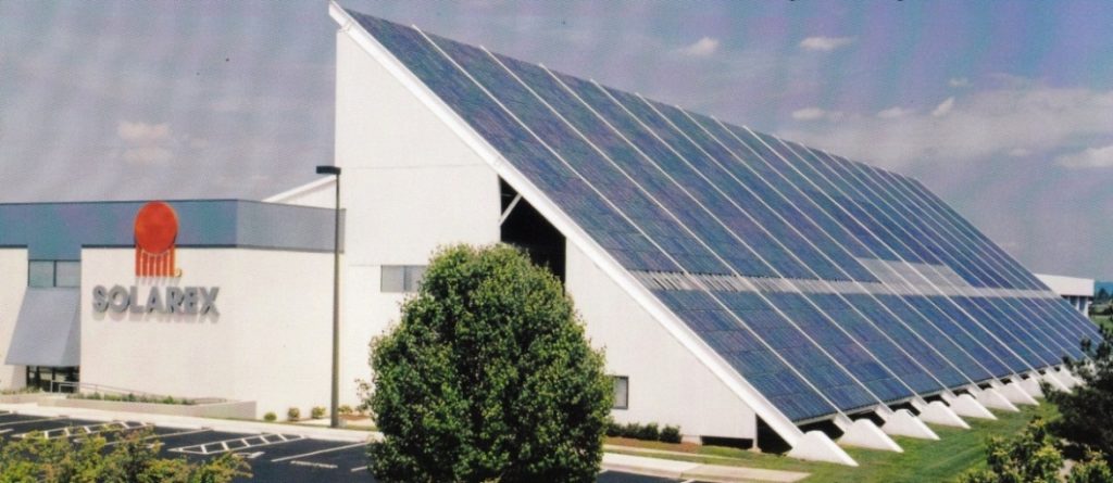 Solarex Building, Frederick MD. USA – 1982. The World’s first and at that time the largest (200 MW) rooftop PV system. Courtesy of Mr. Ramon Dominguez