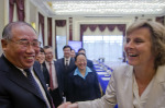 Xie Zhenhua, Vice-Chairman of the Chinese National Development and Reform Commission (NDRC) speaks with ex-Climate Commissioner Hedegaard about emission trading (2014)