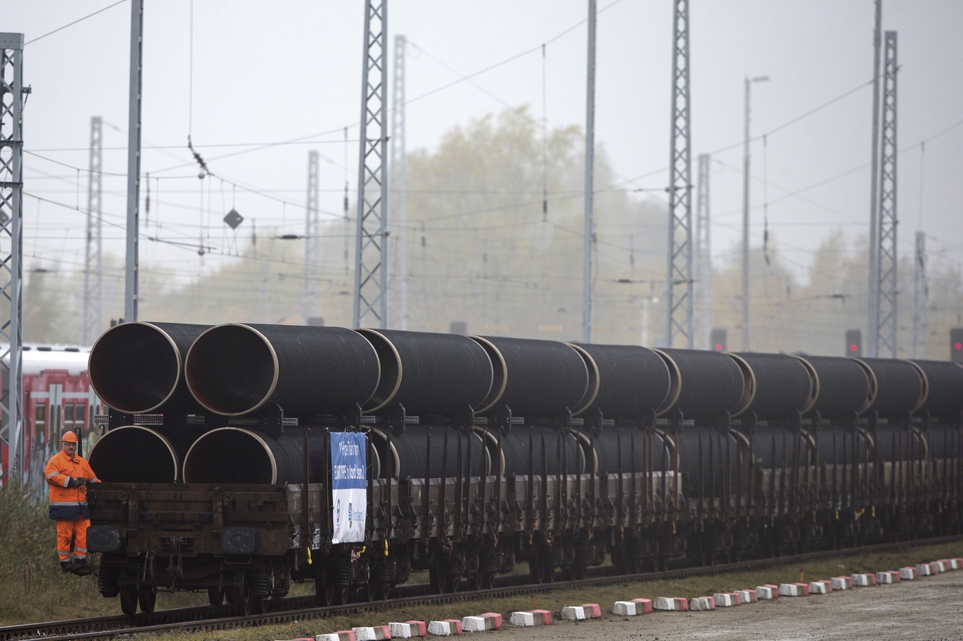 The first pipes for the Nord Stream 2 pipeline were delivered by rail on 27 October 2016 to Mukran on the island of Rügen in Germany (photo Nord Stream 2)